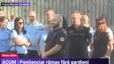 politistii de la penitenciarul poarta alba protesteaza