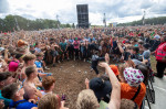 Leeds, UK. Saturday 26 August 2023 A circle pit during Tion Wayne performing at Leeds Festival 2023 in Bramham Park © Jason Richardson / Alamy Live News