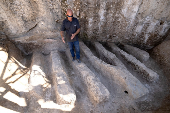 O reţea veche de aproape trei milenii de canale săpate în piatră au fost descoperite în Ierusalim. (4)