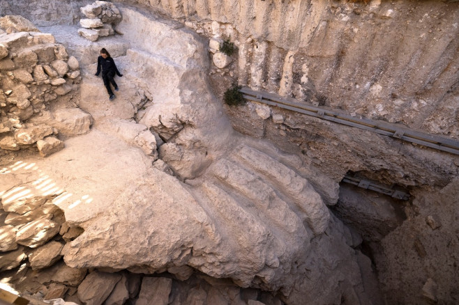 O reţea veche de aproape trei milenii de canale săpate în piatră au fost descoperite în Ierusalim.