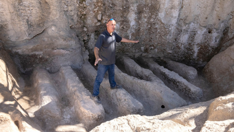 O reţea veche de aproape trei milenii de canale săpate în piatră au fost descoperite în Ierusalim. (2)