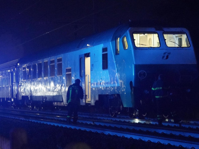 Tragedia ferroviaria in Italia.  Cinque operai muoiono investiti da un treno nei pressi di Torino: “Scena orribile”