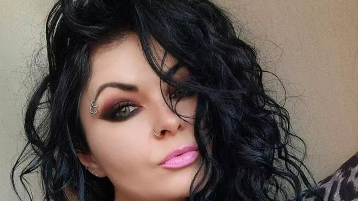 Tânără moldoveancă moartă în împrejurări bizare, în Italia. Trupul ei pe jumătate dezbrăcat a fost găsit pe o plajă