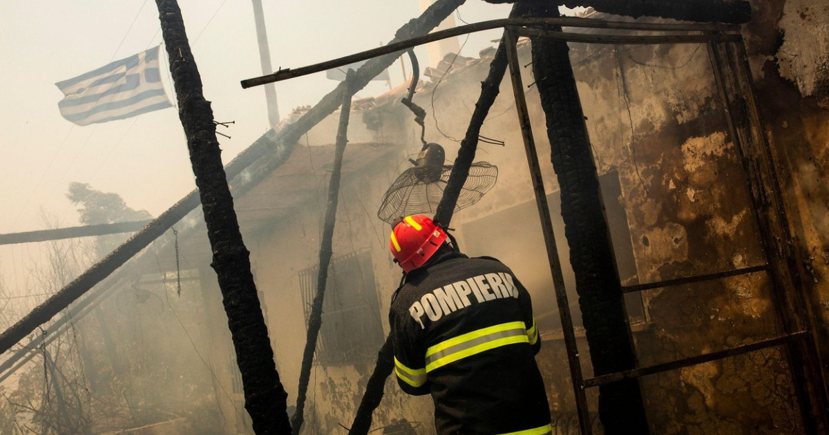 Evacuări masive în Grecia: 7.500 de oameni din Kato Achaia