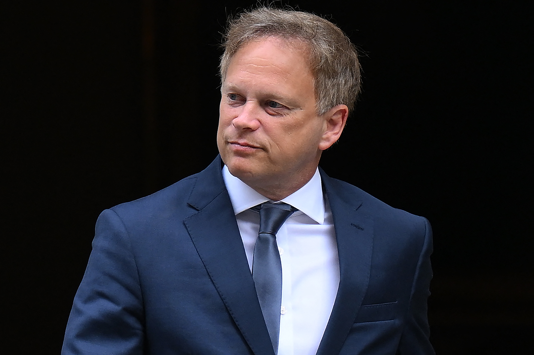 Grant Shapps este noul ministru al apărării în cabinetul Sunak. Acesta îl înlocuiește pe Ben Wallace care a demisionat azi