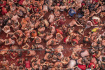 Buñol (Valencia) celebrates La Tomatina