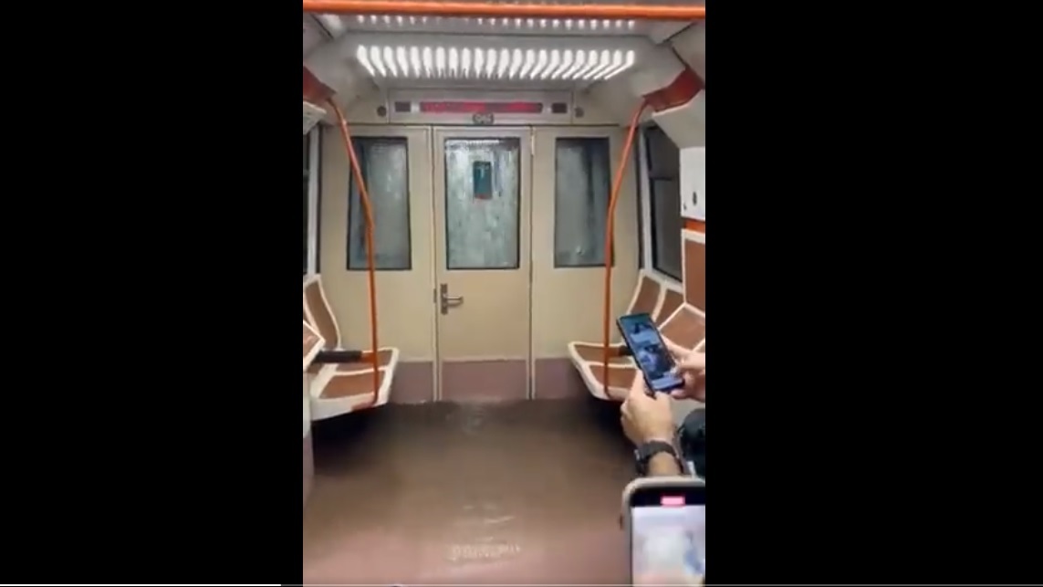 Inundații devastatoare în Spania. Imagini incredibile la metroul din Madrid. Doi oameni au murit după ce au fost luați de ape