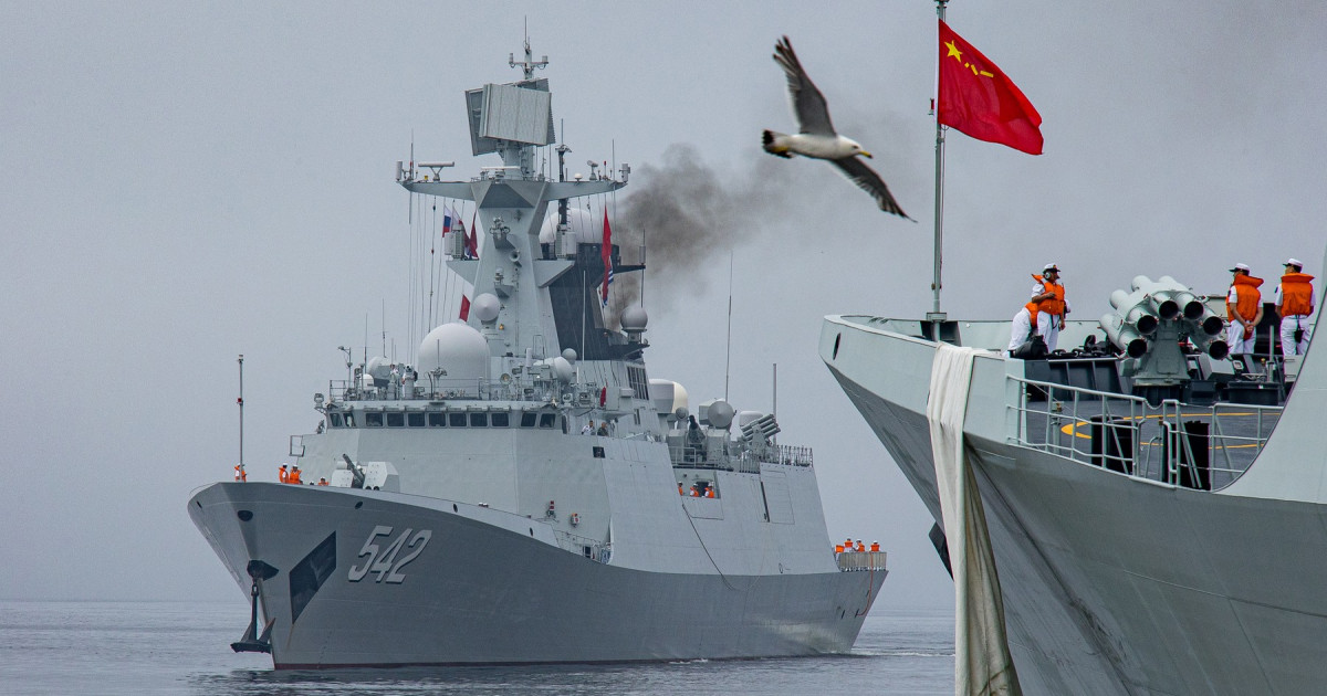 China și Rusia unesc forțele în Marea Japoniei