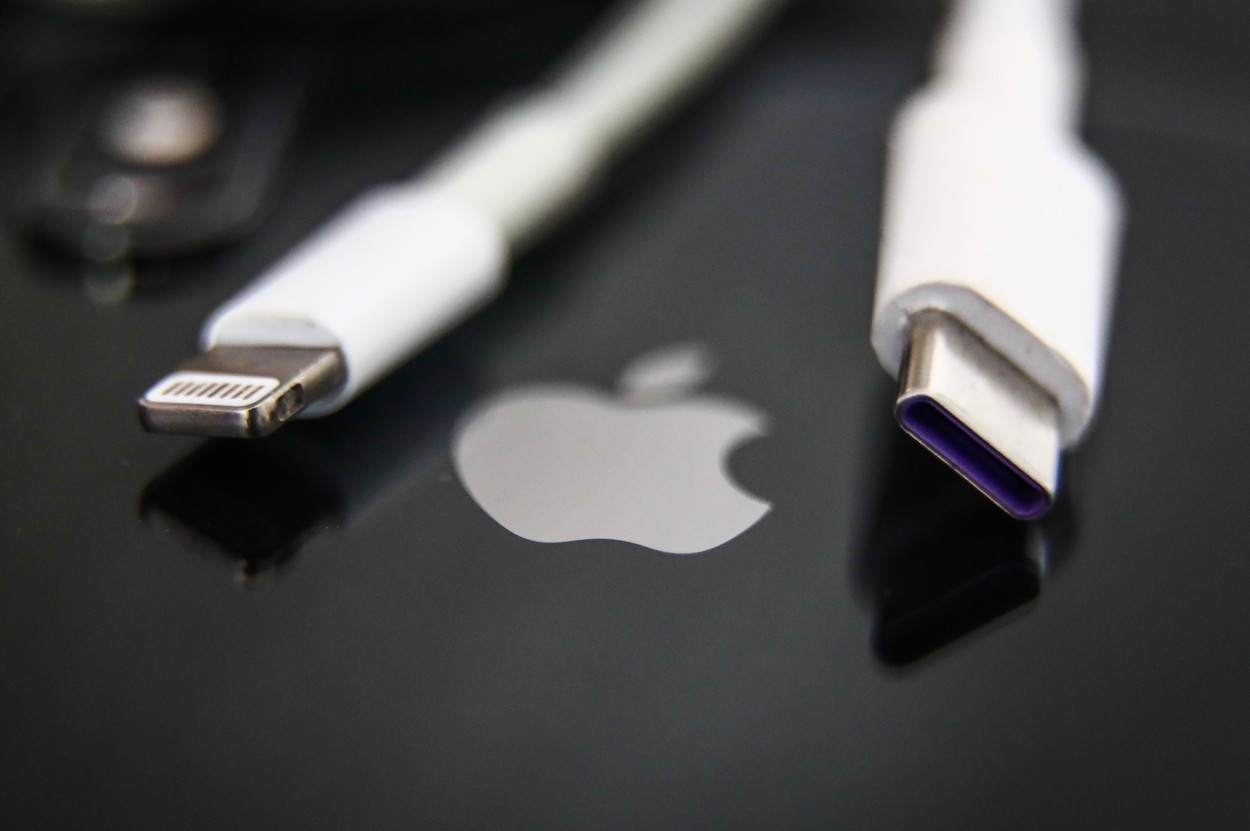 Apple schimbă mufa. Compania cedează și trece la USB C 