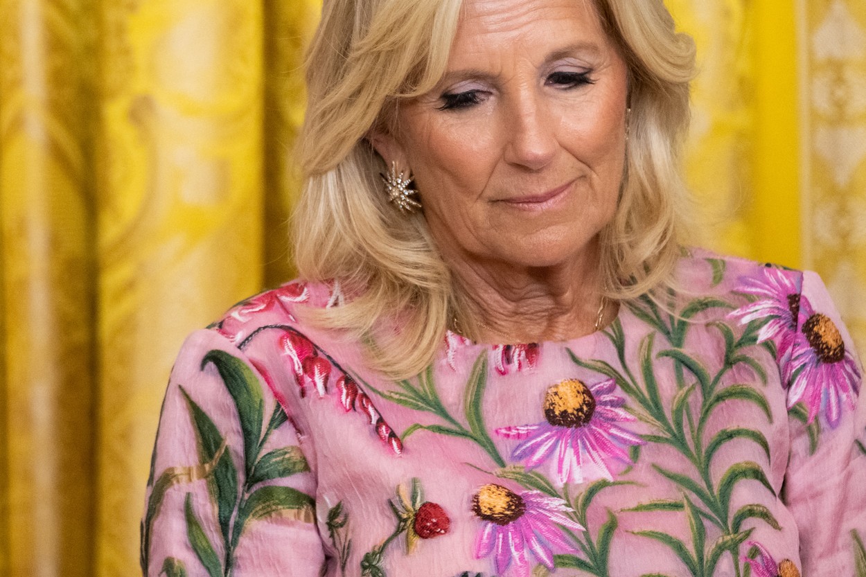 Fostul soţ al lui Jill Biden a fost arestat şi pus sub acuzare pentru uciderea soţiei sale