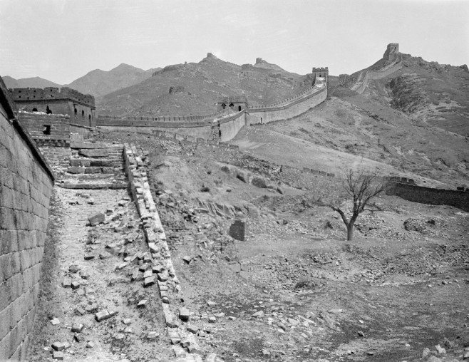 Great Wall of China in the Mountains near Beijing / Photo, 1906
