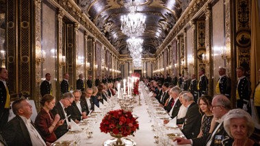 banchetul premiilor nobel sala mare cu mese și fast