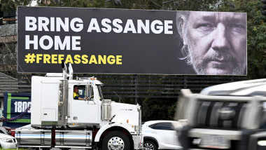 julian assange australia