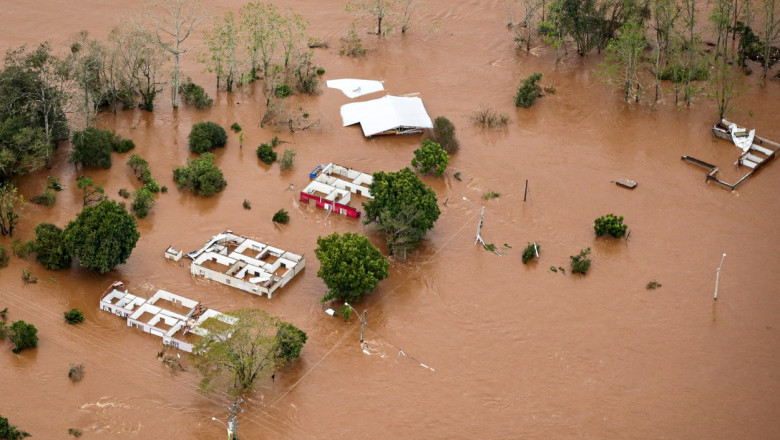 inundatii brazilia