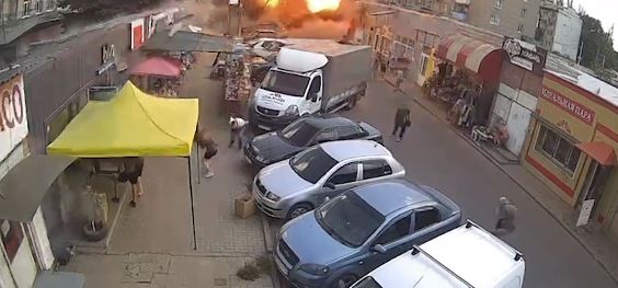 VIDEO. Atac masiv cu rachete asupra unui oraș din estul Ucrainei: Cel puțin 17 persoane au fost ucise