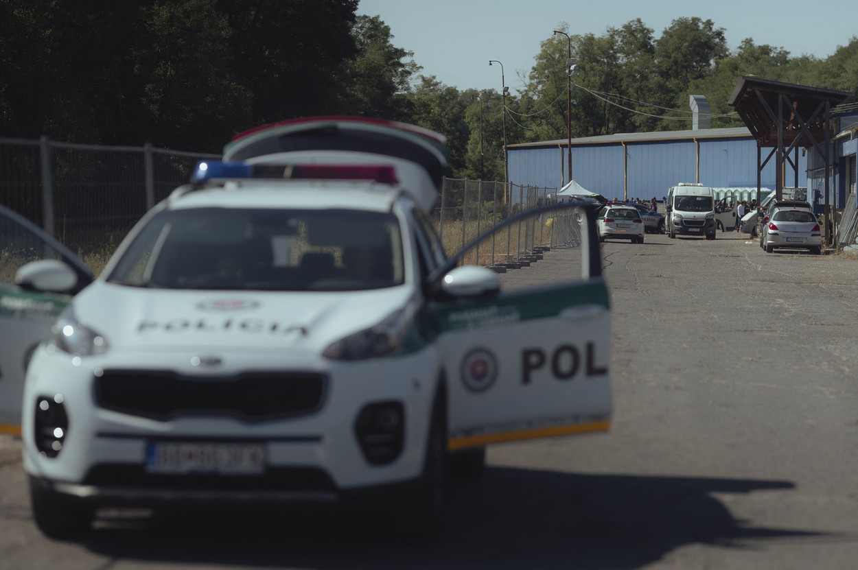 Val de migranți la frontiera Slovaciei. Sute de soldați vor fi trimiși la granița cu Ungaria pentru a-i ajuta pe polițiști