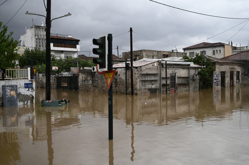 inundatii in grecia