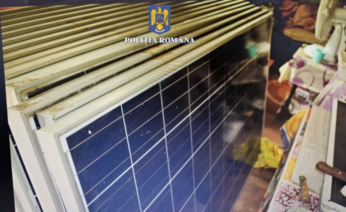 Hoții au furat panouri solare dintr-un parc fotovoltaic de 40 de milioane de euro. Au fost prinși când le vindeau pe net