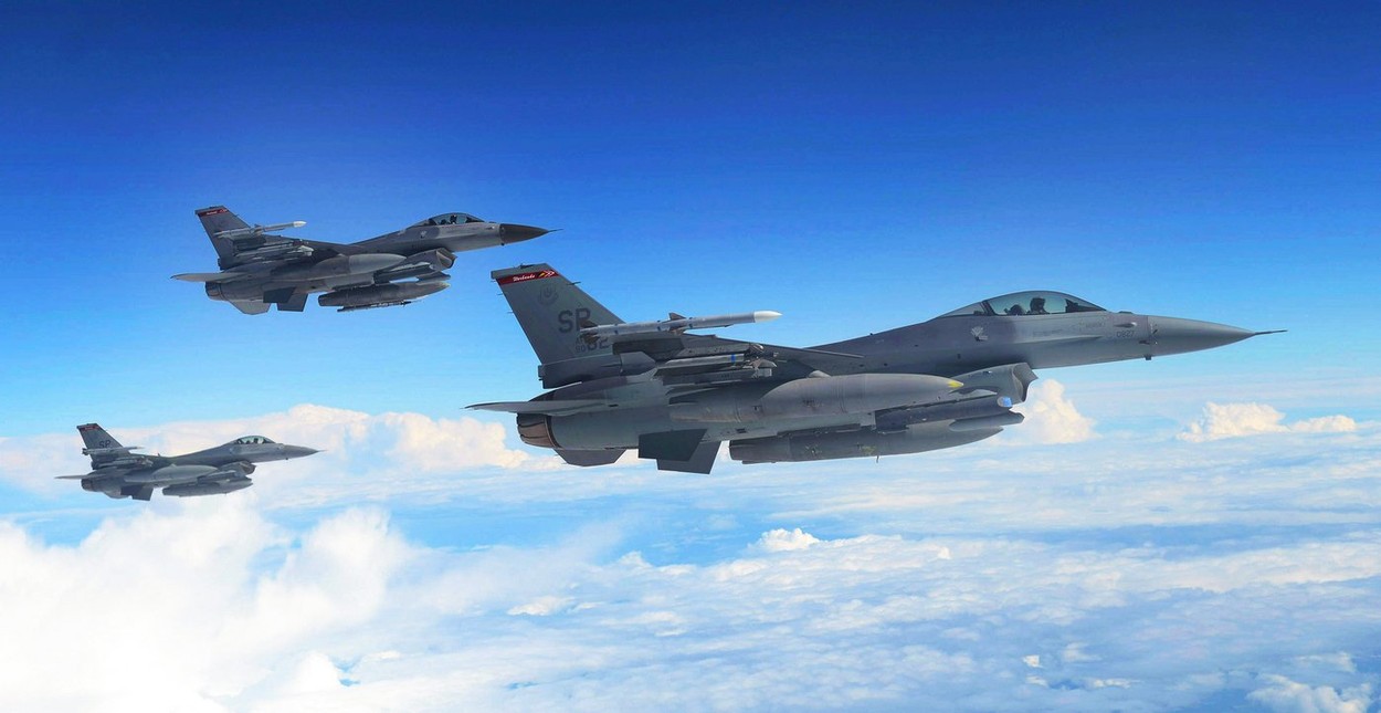 SUA vor trimite în România mai multe avioane F-16 pentru a apăra granița NATO. Anunțul a fost făcut de Blinken