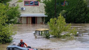 Griechenland - Region Thessalien, katastrophale Überschwemmungen nach schwerem Sturm und riesigen Wassermassen durch Reg