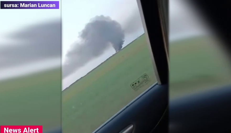 Un tren a luat foc la intrarea în gara din Oradea. 20 de călători au fost evacuați