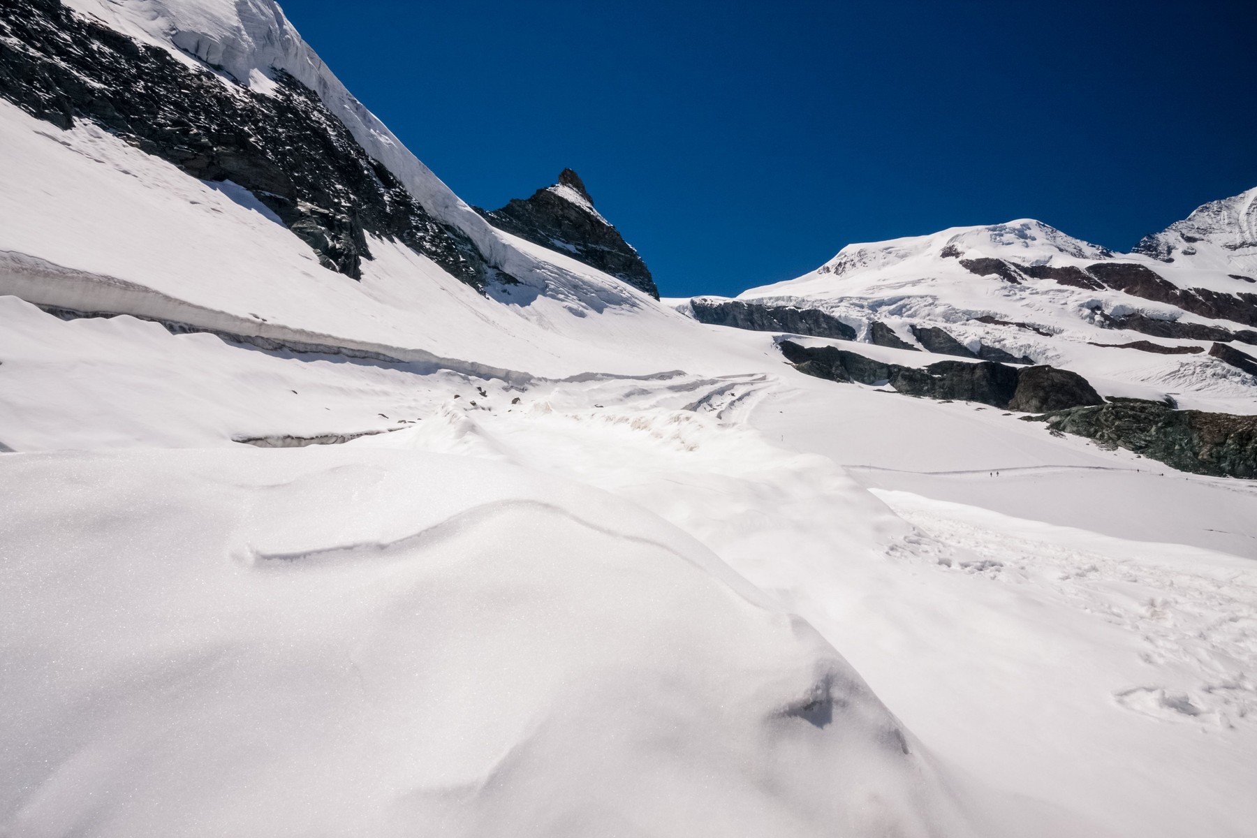 Rămășițele unui alpinist dispărut în urmă cu peste 50 de ani au fost descoperite în Alpii elveţieni