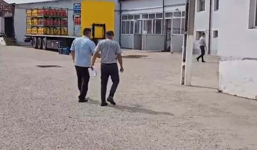 Un depozit de GPL din Caracal al familiei Doldurea avea scurgeri de gaze la instalația cu ajutorul căreia era mutat combustibilul