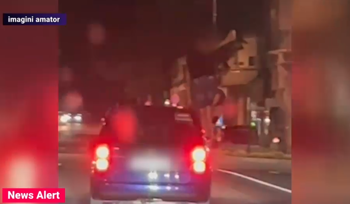 VIDEO Momentul în care 2 tineri ies pe geamul unei mașini în mers, în Constanța. Imagini filmate de un alt șofer