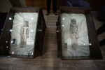 “Non-human” alien corpses are displayed to the media in Mexico City