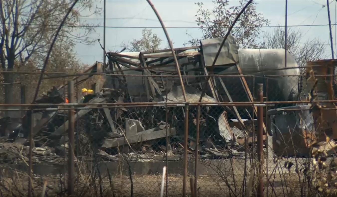 Cei doi patroni ai depozitului GPL din Crevedia au recunoscut că angajații mutau gaz în ziua exploziei