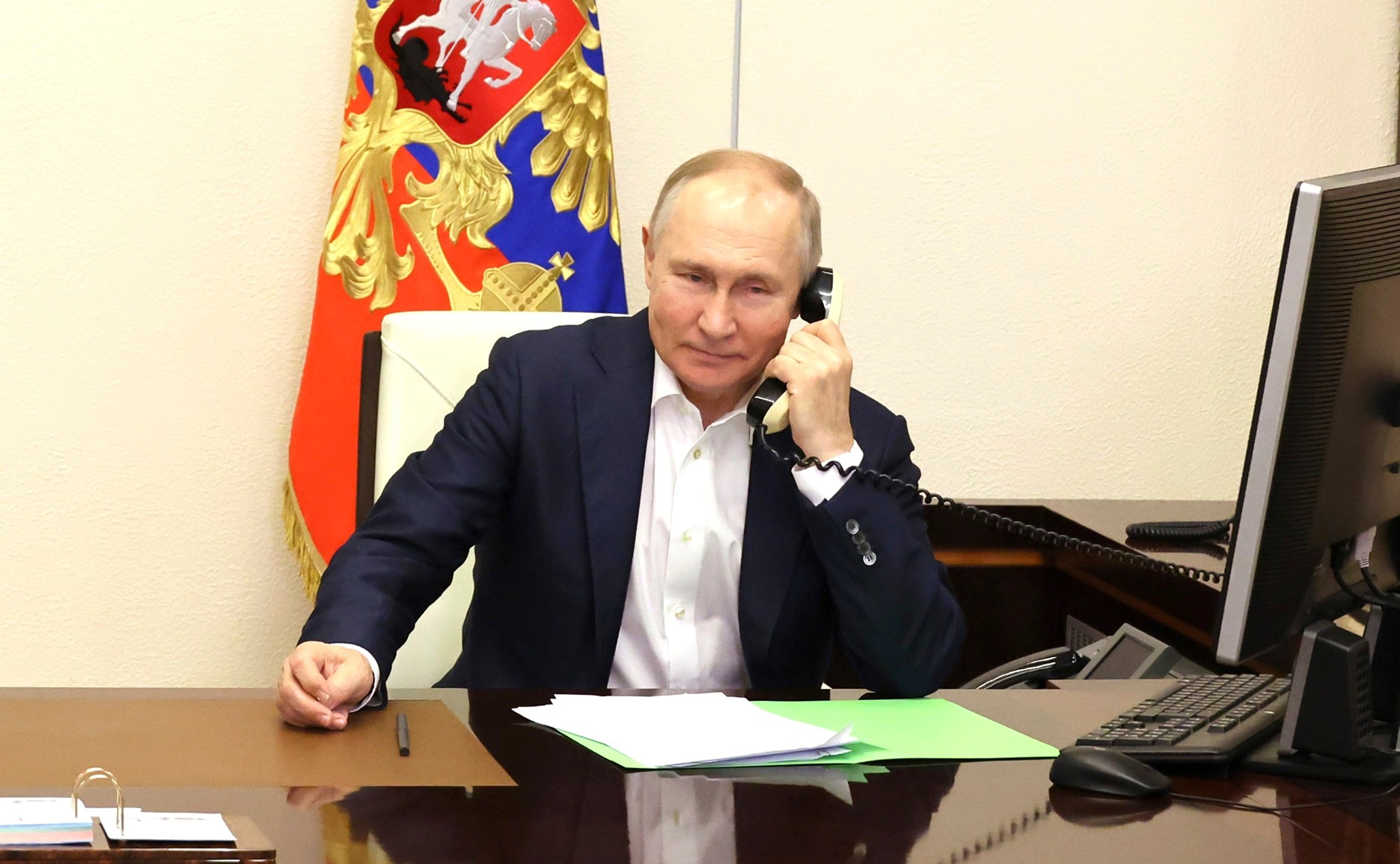 Ursula von der Leyen: Pe Putin îl aşteaptă un tribunal de război. „A sacrificat ţara pentru a se salva pe el”