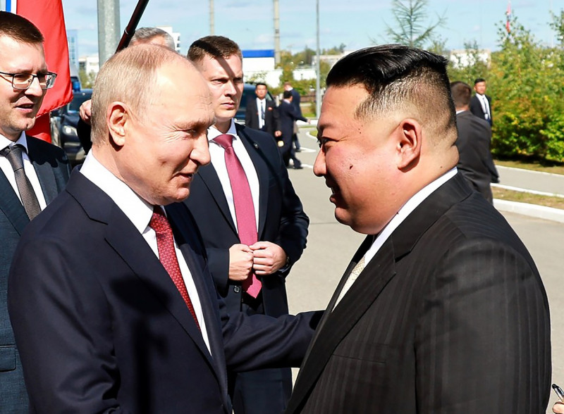 kim jong un si vladimir putin