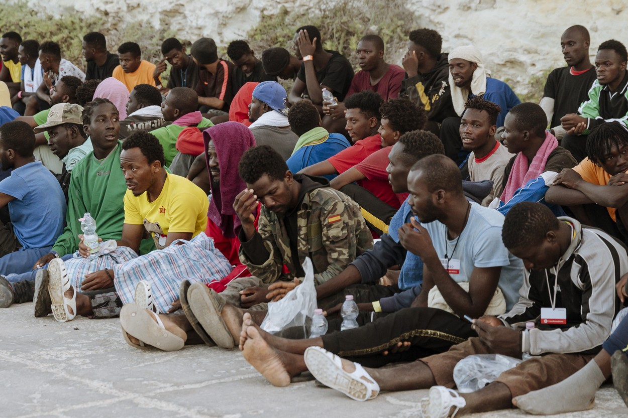 Guvernul italian adoptă noi măsuri pentru migranți. Peste 127.000 de solicitanți de azil au venit în Italia, de la începutul anului