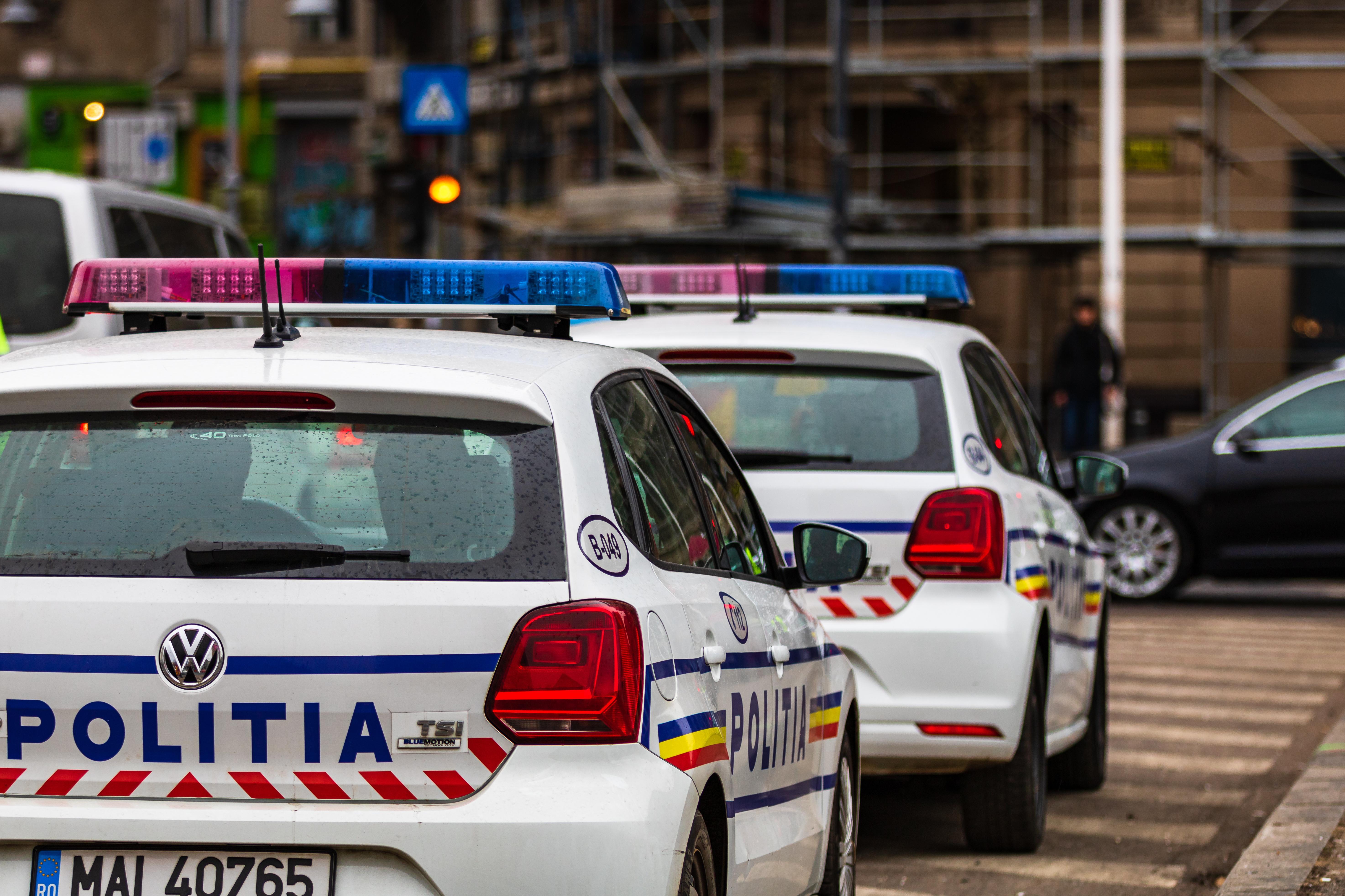 Băiat de 17 ani, ucis în bătaie pe o stradă din Tulcea. Agresorii au fost reținuți