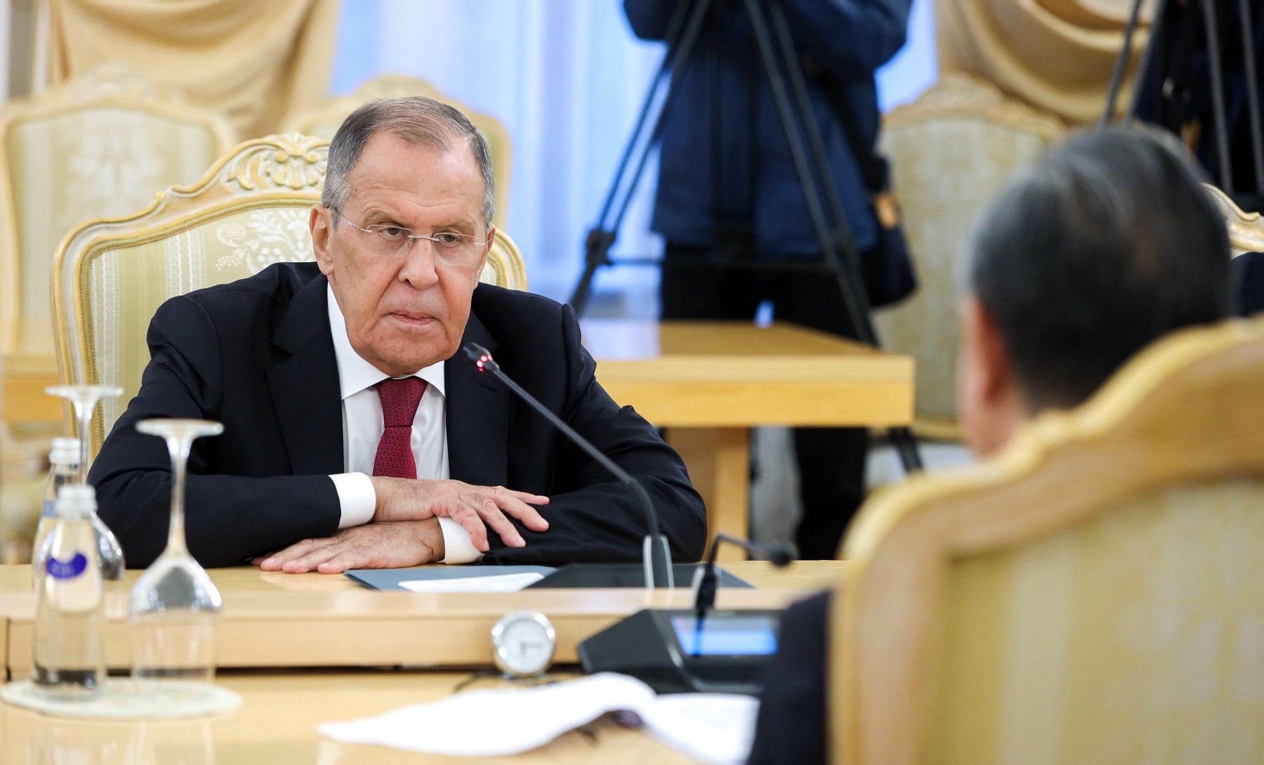 Lavrov: Încercările de a soluţiona criza din Ucraina fără a ţine cont de interesele Rusiei sunt inutile