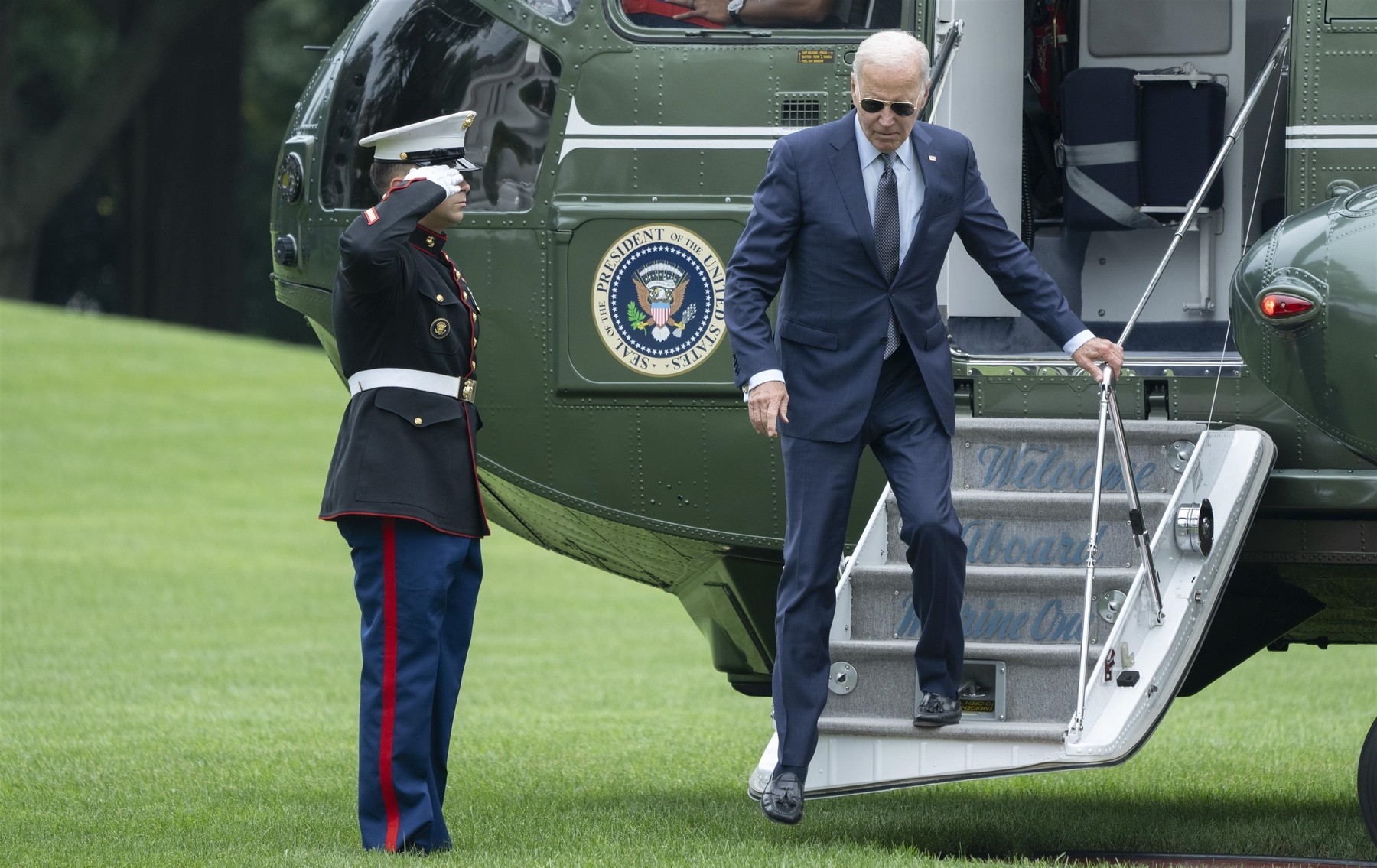 Joe Biden insistă să candideze din nou, în ciuda criticilor privind vârsta sa. „Credeţi-mă, o ştiu mai bine decât oricine”