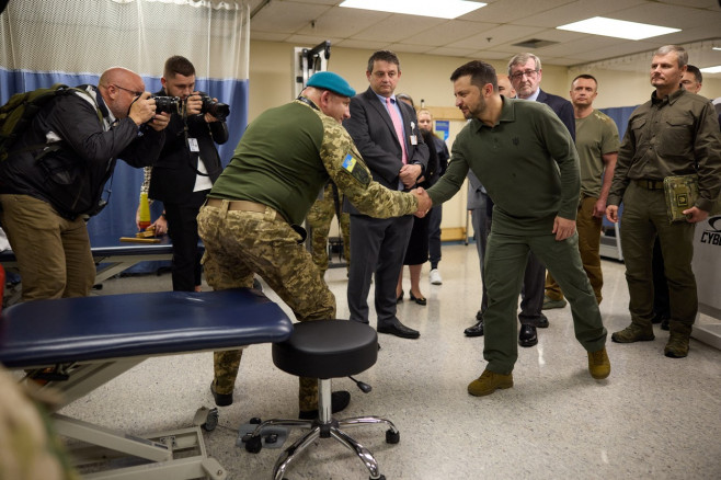 Zelensky Visits Wounded Ukrainian Soldiers In New York