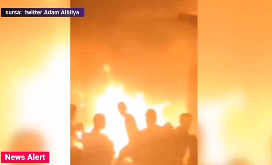VIDEO Casa primarului din Derna a fost incendiată. Protestatarii cer pedepsirea vinovaților pentru inundațiile catastrofale
