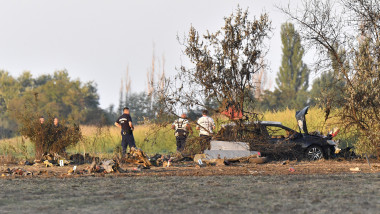 Un avion de mici dimensiuni s-a prăbuşit duminică, în Ungaria, în timpul unui show aviatic