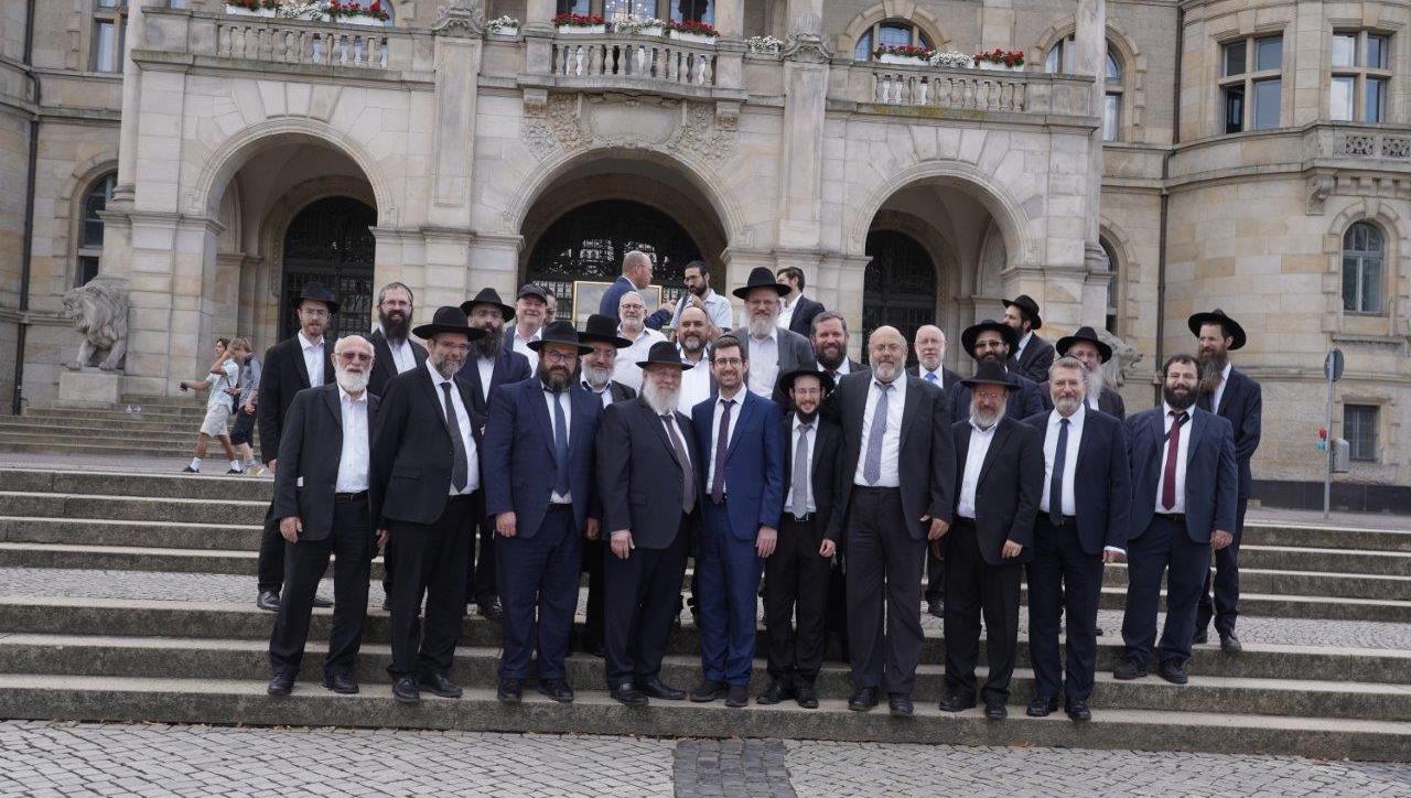Rabinii europeni acuză Armenia că folosește tema Holocaustului într-o campanie împotriva Azerbaidjanului