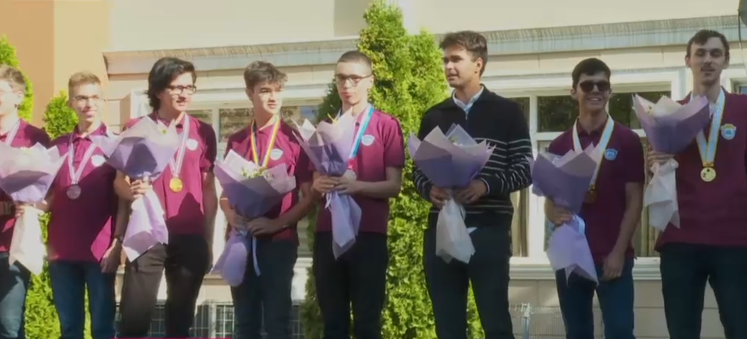 Un liceu de informatică din București formează olimpici internaționali. Mulți dintre absolvenți ajung în universități de top din lume