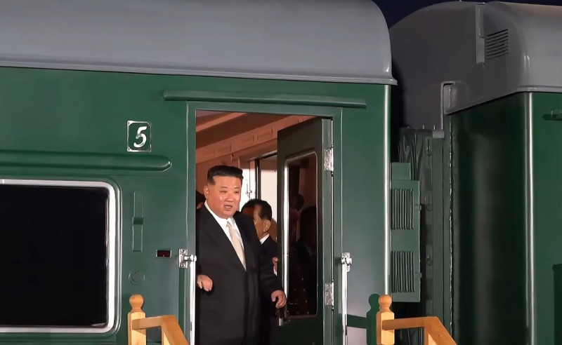 Kim Jong-un Arrives in Russia for Summit with Putin