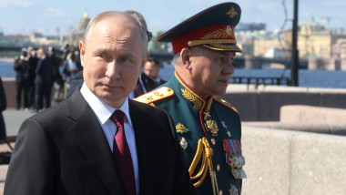 Președintele rus Vladimir Putin și ministrul Apărării, Serghei Șoigu