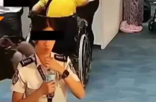 Autoritățile din Filipine încearcă să-și dea seama dacă o angajată a aeroportului din Manila a înghițit banii furați de la un pasager