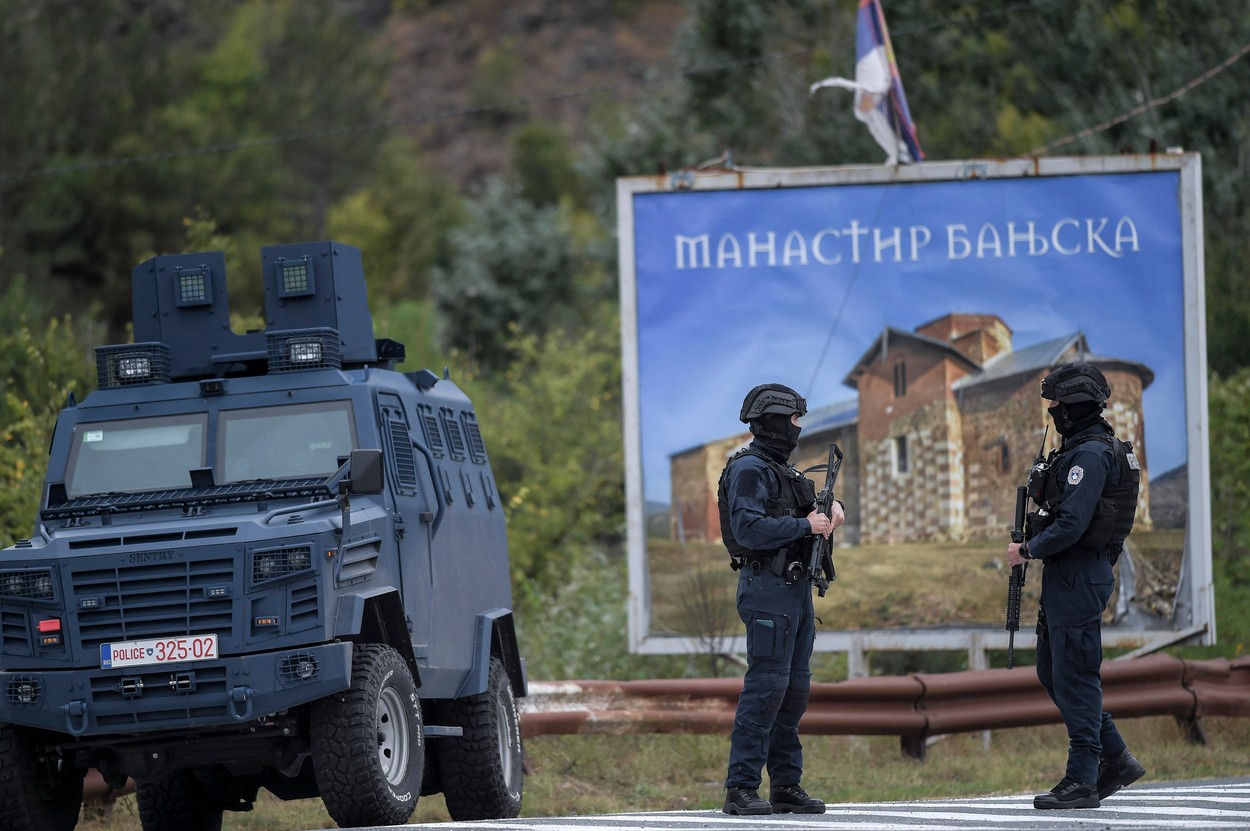 Rusia a anunțat că urmărește cu atenție situația ”potențial periculoasă” din Kosovo