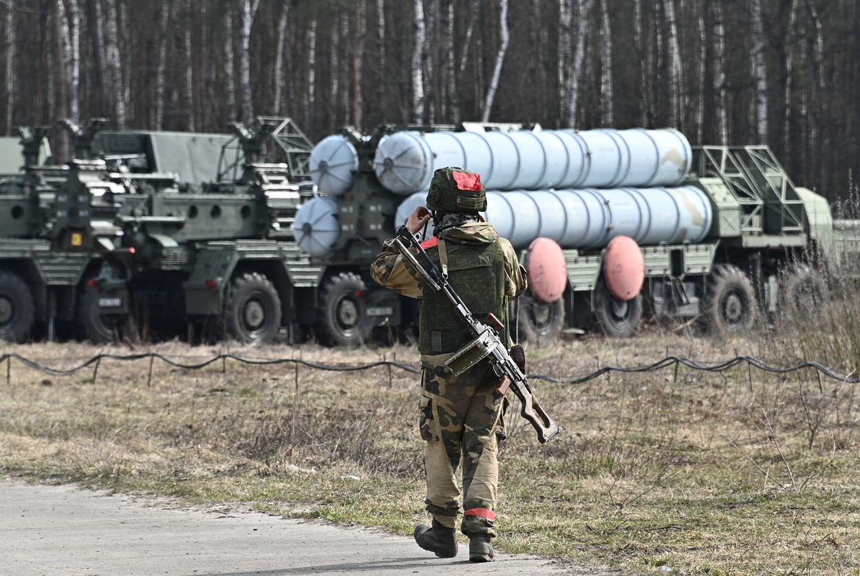 Un fragment dintr-o rachetă antiaeriană S-300 a căzut în Transnistria
