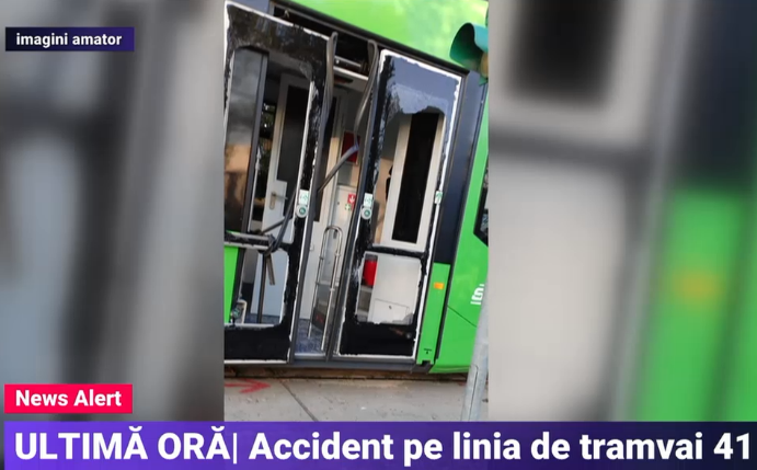 Accident pe linia 41. Un tramvai a lovit gardul care delimitează șinele, geamurile de la uși s-au spart