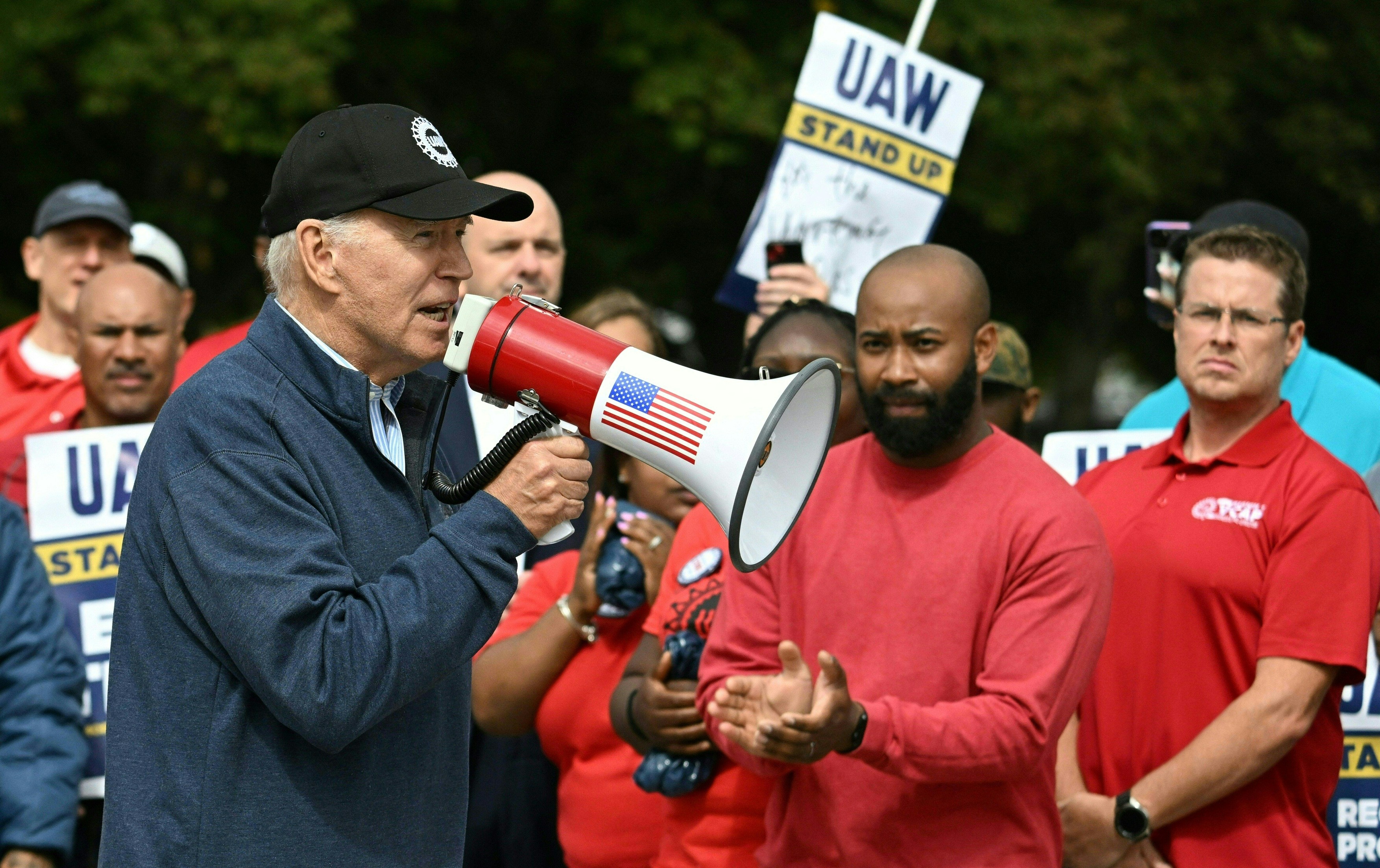Moment istoric în SUA. Joe Biden s-a alăturat unui protest al muncitorilor în Michigan, o premieră pentru un președinte american