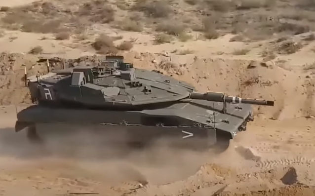 Armata israeliană, dotată cu a 5-a generație de tancuri Merkava. Blindatul este dotat cu Inteligență Artificială
