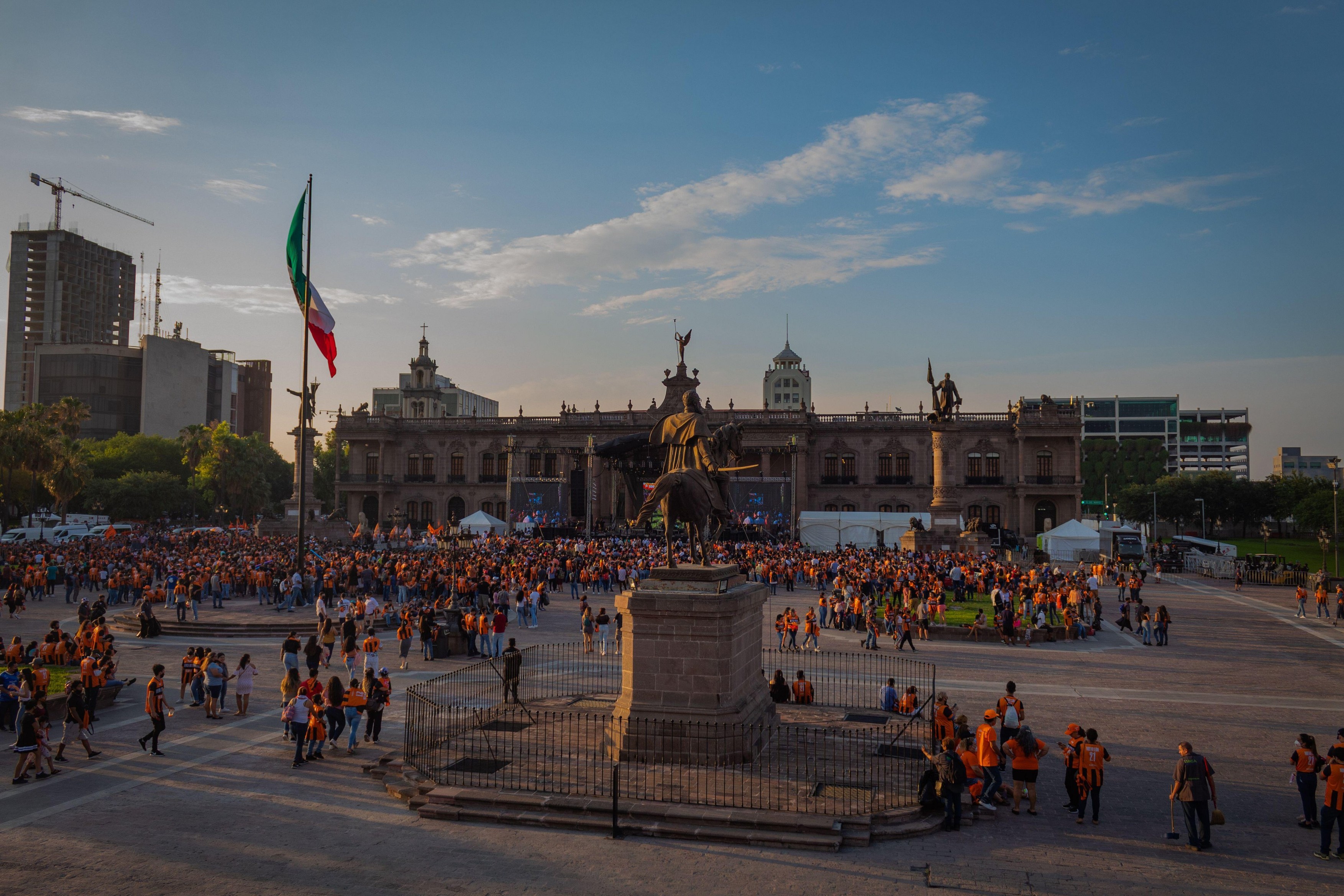 Rămășițe umane lăsate pe mai multe străzi dintr-un oraș mexican. Autoritățile cred că este vorba de o grupare de crimă organizată